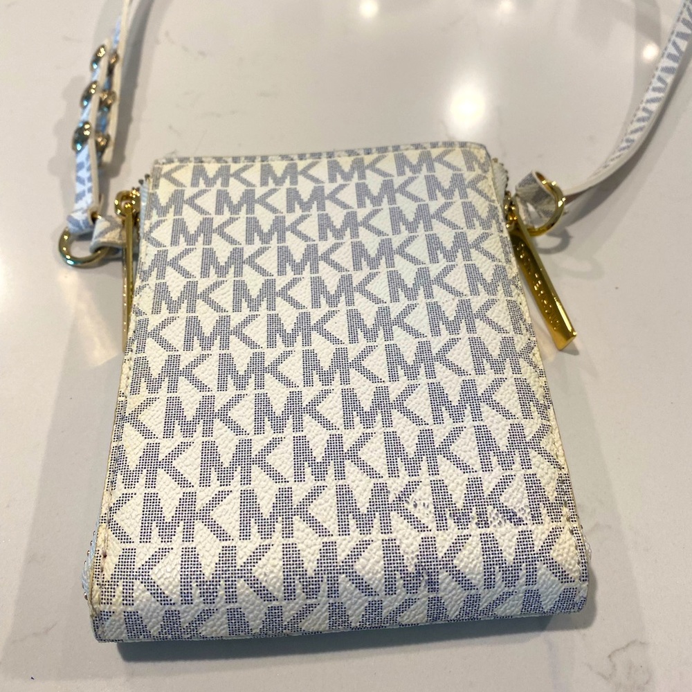 Michael Kors waist purse / Fanny pack. Grey and white MK logo, gold snaps.